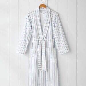 Seersucker robe